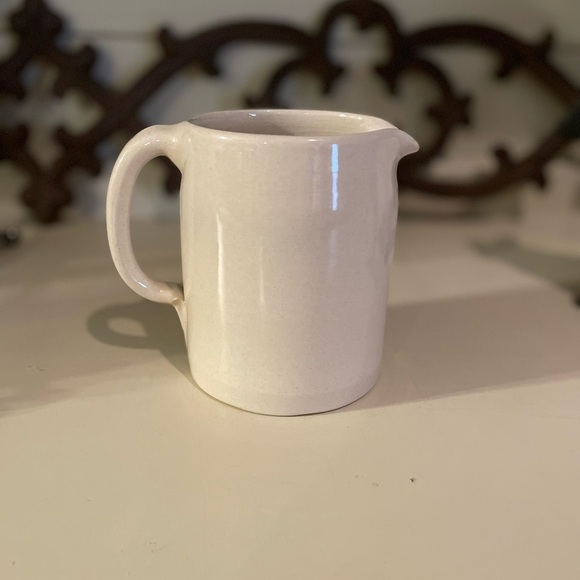 Yesteryears Pottery Noah's Ark Marshall Texas Small Pitcher 4 1/4" Tall Cream - Picture 4 of 8